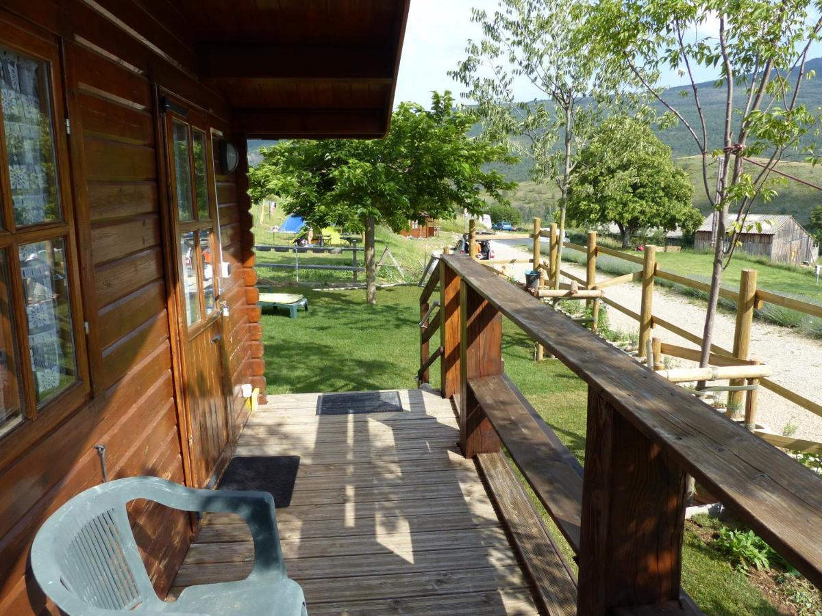 Les Cabanes De Bourras La Palud-sur-Verdon Екстериор снимка